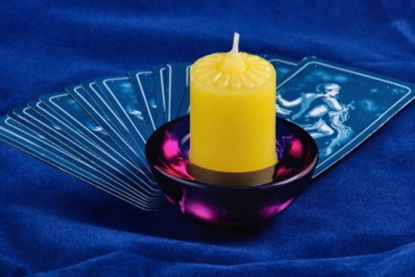 סנכרון, טארוט ומה שביניהם