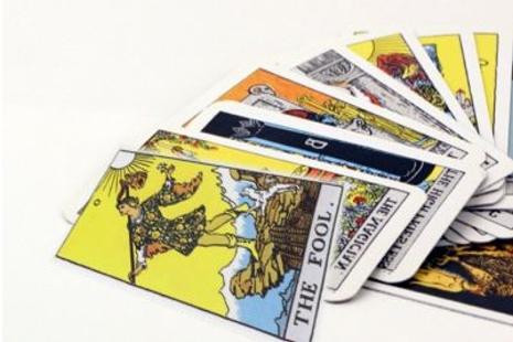 לצאת לדרך חדשה בעזרת רמזי קלפי הטארוט